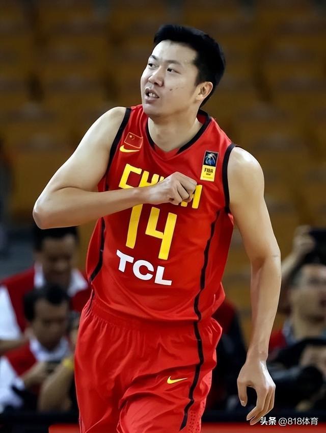 朱芳雨:王治郅是我认识唯一没有微信的人 请我们吃饭都是刷信用卡